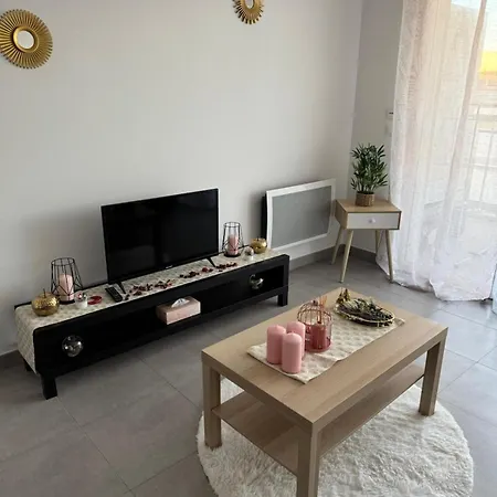 Beau T2 Arlesien Apartment *